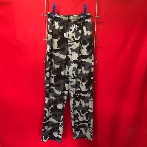 Men’s Fruit of the Loom pants. A0583. SMALL.